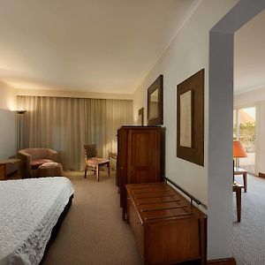 Le Meridien Pyramids Hotel & Spa